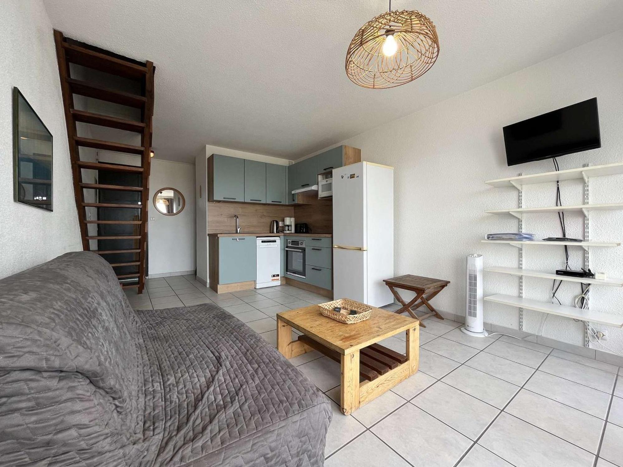 Appartement Renove 2 Chambres Avec Piscine Et Parking, A 6 Couchages Pres De La Plage - Fr-1-229-103 Gruissan Exteriör bild